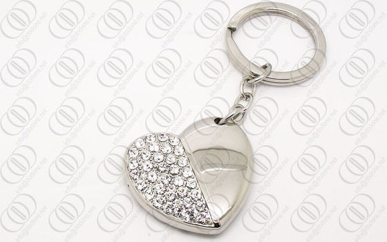 Açık Swarovski Kristallerine Sahip Takı Paslanmaz Çelik Kalp Şekli Anahtarlık
