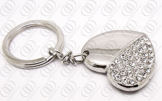 Açık Swarovski Kristallerine Sahip Takı Paslanmaz Çelik Kalp Şekli Anahtarlık